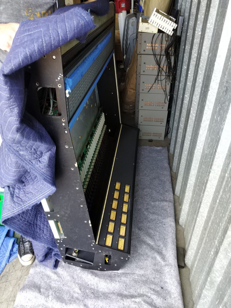Large-format recording console