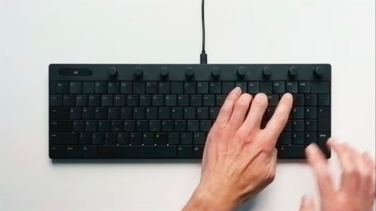 Polyend Keys mechanical QWERTY keyboard and MIDI controller