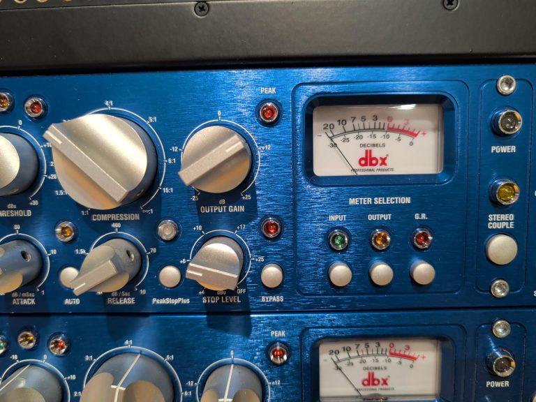 dbx 160SL analog compressor limiter front panel and meters